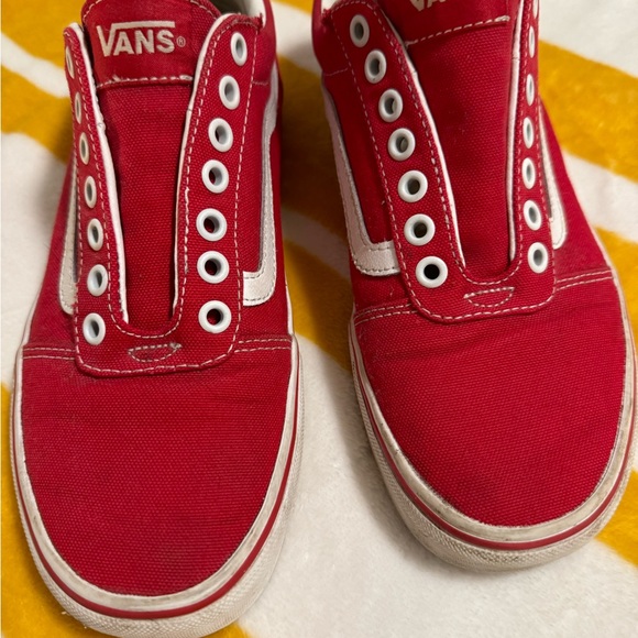 Vans Men’s size 7.5/ Women’s size 9.5 Red & White - Picture 2 of 5